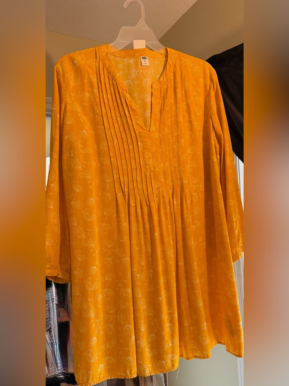 Old Navy Golden Yellow Pintuck V-Neck Tunic